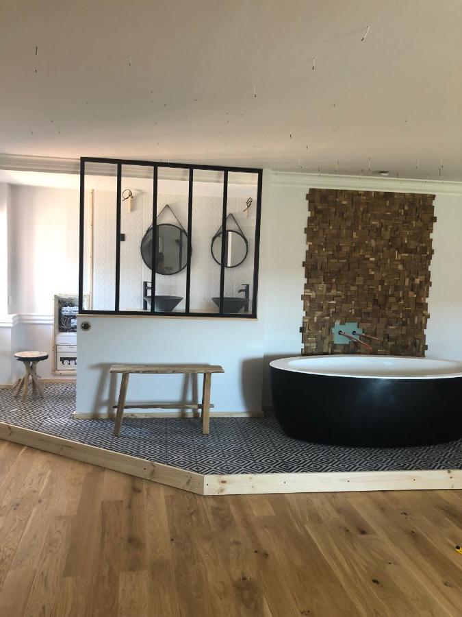 Spa Campagne Design Thaire Exterior photo