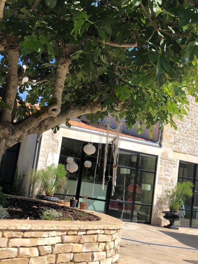 Spa Campagne Design Thaire Exterior photo